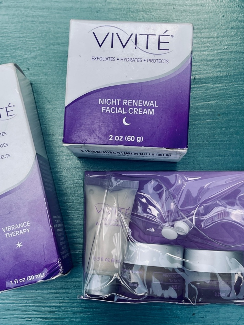 Vivite Night Renewal Facial Cream, Exfoliating Cleanser & Samples